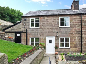 Self catering breaks at Flag Cottage in Whatstandwell, Derbyshire