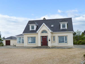 Self catering breaks at Moor Cottage in Rathmullan, County Donegal