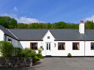 Self catering breaks at The Cottage in Tal-Y-Bont, Conwy