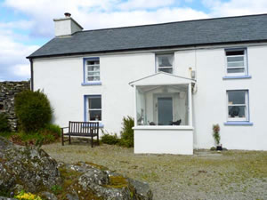 Self catering breaks at Killeenleigh Cottage in Glandore, County Cork
