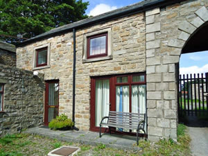 Self catering breaks at Unicorn Cottage in Bowes, County Durham
