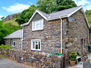 Self catering breaks at Tyddyn Pant Glas in Llan Ffestiniog, Gwynedd