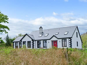 Self catering breaks at Cloonaquinn in Manorhamilton, County Leitrim