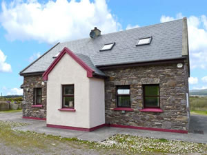 Self catering breaks at Stone Cottage in Waterville, County Kerry