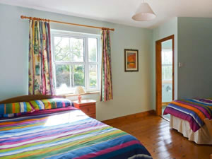 Self catering breaks at 5 Dalewood in Glengarriff, County Cork