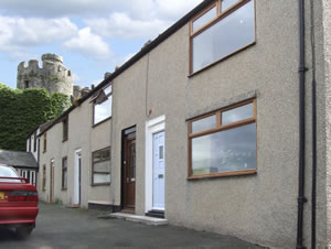 Self catering breaks at Jasmin Cottage in Conwy, Conwy