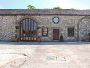 Self catering breaks at Number 4 in Biggin, Derbyshire