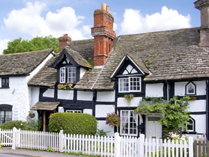 Self catering breaks at May Cottage in Eardisley, Herefordshire