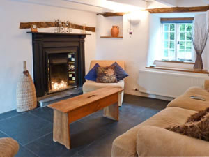 Self catering breaks at The Old Cottage in Wadebridge, Cornwall