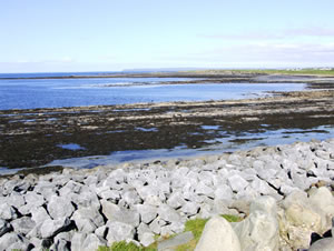 Self catering breaks at Seaside Cottage in Quilty, County Clare