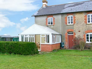 Self catering breaks at Downside in Mosterton, Dorset