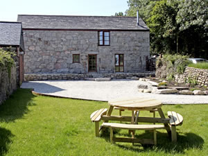 Self catering breaks at Trevellyan Farm in Lanivet, Cornwall