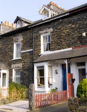 Self catering breaks at Burkesfield Cottage in Bowness, Cumbria