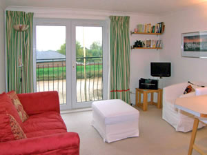 Self catering breaks at 16 The Boathouse in Rye, East Sussex