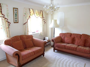 Self catering breaks at Dundrie Cottage in Broadway, Worcestershire
