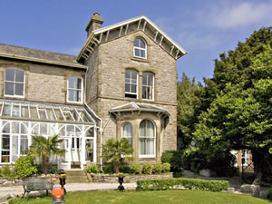 Self catering breaks at Dunlins in Grange-over-Sands, Cumbria