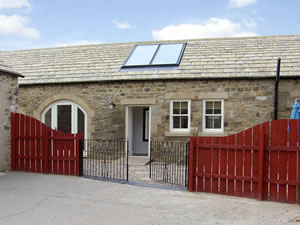 Self catering breaks at Stables Cottage in Whorlton, County Durham