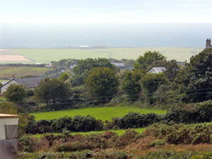 Self catering breaks at Rhos in Mynytho, Gwynedd