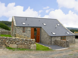 Self catering breaks at Ysgubor in Llandanwg, Gwynedd