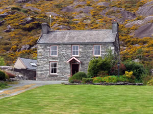 Self catering breaks at Rock House in Adrigole, County Cork