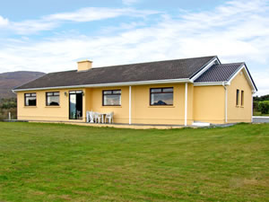 Self catering breaks at Ocean Heights in Glengarriff, County Cork