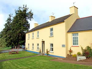Self catering breaks at The Bride Valley Farmhouse in Lismore, County Waterford