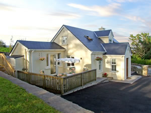 Self catering breaks at 1 Clancy Cottages in Kilkieran, County Galway