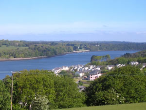 Self catering breaks at Ysgubor Penrallt in Y Felinheli, Gwynedd