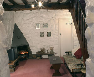 Self catering breaks at Bothy Cottage Talhenbont Hall Country Estate in Pedairffordd, Gwynedd