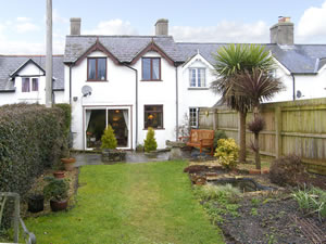 Self catering breaks at Damson Cottage in Winterborne, Dorset