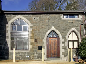 Self catering breaks at The Old School House in Pwllheli, Gwynedd