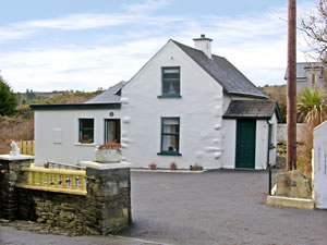 Self catering breaks at Station Cottage in Ballydehob, County Cork