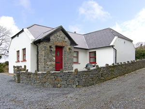 Self catering breaks at Greygrove Cottage in Kilmihil, County Clare
