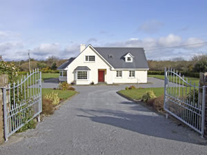 Self catering breaks at Fern View House in Beaufort, County Kerry