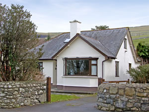 Self catering breaks at Brynteg in Llwyngwril, Gwynedd