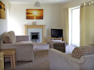 Self catering breaks at Seven Bays in St Merryn, Cornwall