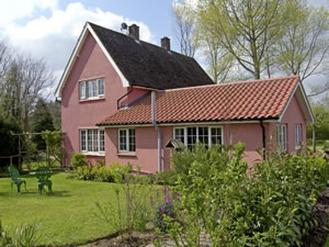 Self catering breaks at The Annex- Creeds Cottage in Brampton, Suffolk