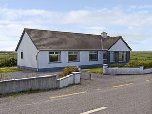Self catering breaks at Goodlands Cottage in Miltown Malbay, County Clare