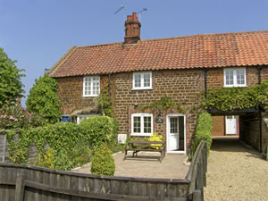 Self catering breaks at Kaths Cottage in Heacham, Norfolk