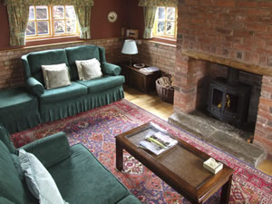 Self catering breaks at The Hay Barn in North Piddle, Worcestershire