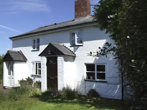 Self catering breaks at 1 Lyndale Cottages in Kingstone, Herefordshire