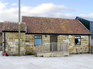 Self catering breaks at Cliff Cottage in Great Ayton, North Yorkshire