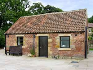 Self catering breaks at Somerset Cottage in Great Ayton, North Yorkshire