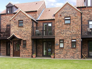 Self catering breaks at White Goose Cottage in Whitby, North Yorkshire