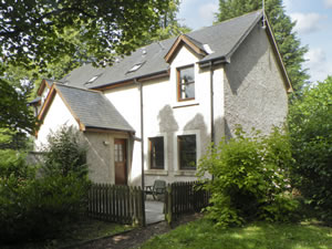 Self catering breaks at Gardeners Cottage in Chirnside, Berwickshire