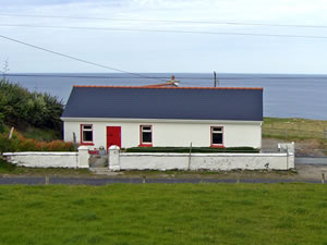 Self catering breaks at Belderrig Cottage in Belderrig, County Mayo