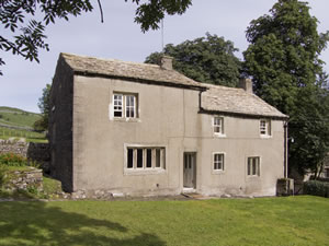 Self catering breaks at Town Head Farm in Malham, North Yorkshire