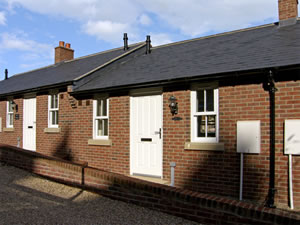 Self catering breaks at Clickety-Clack Cottage in Whitby, North Yorkshire