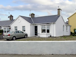 Self catering breaks at Armada Cottage in Kilkee, County Clare