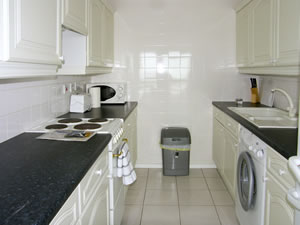 Self catering breaks at Harbour View Apartment in Bridlington, North Yorkshire